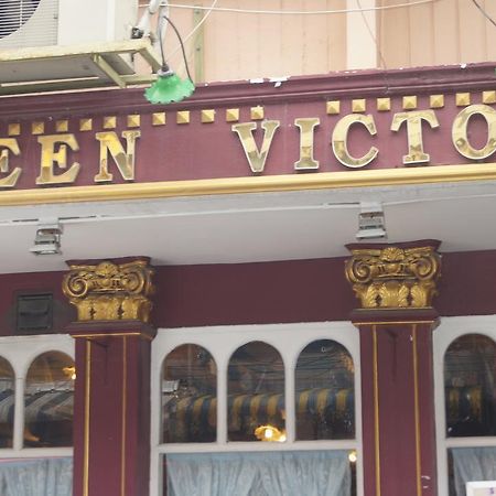 Queen Victoria Inn Pattaya Exteriör bild